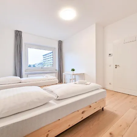 Appartement Tolstov - With 1 Or 2 - 15 Min To Messe Dus And Old Town Dus *