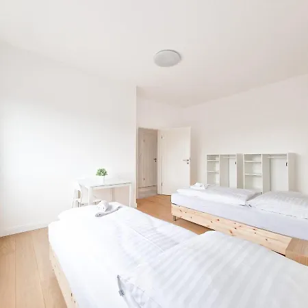 Tolstov - With 1 Or 2 - 15 Min To Messe Dus And Old Town Dus Apartment Dusseldorf