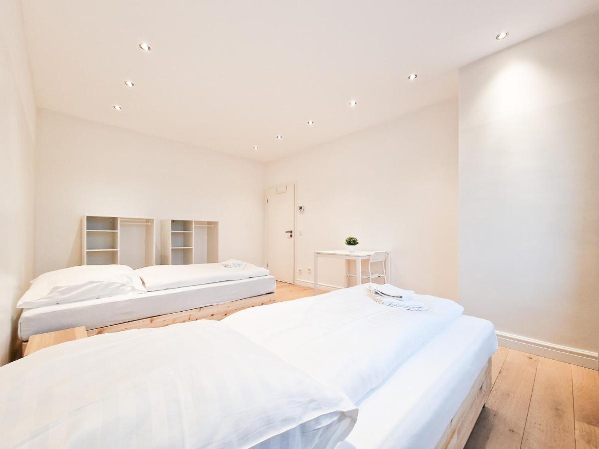 Tolstov - With 1 Or 2 - 15 Min To Messe Dus And Old Town Dus Apartment Düsseldorf