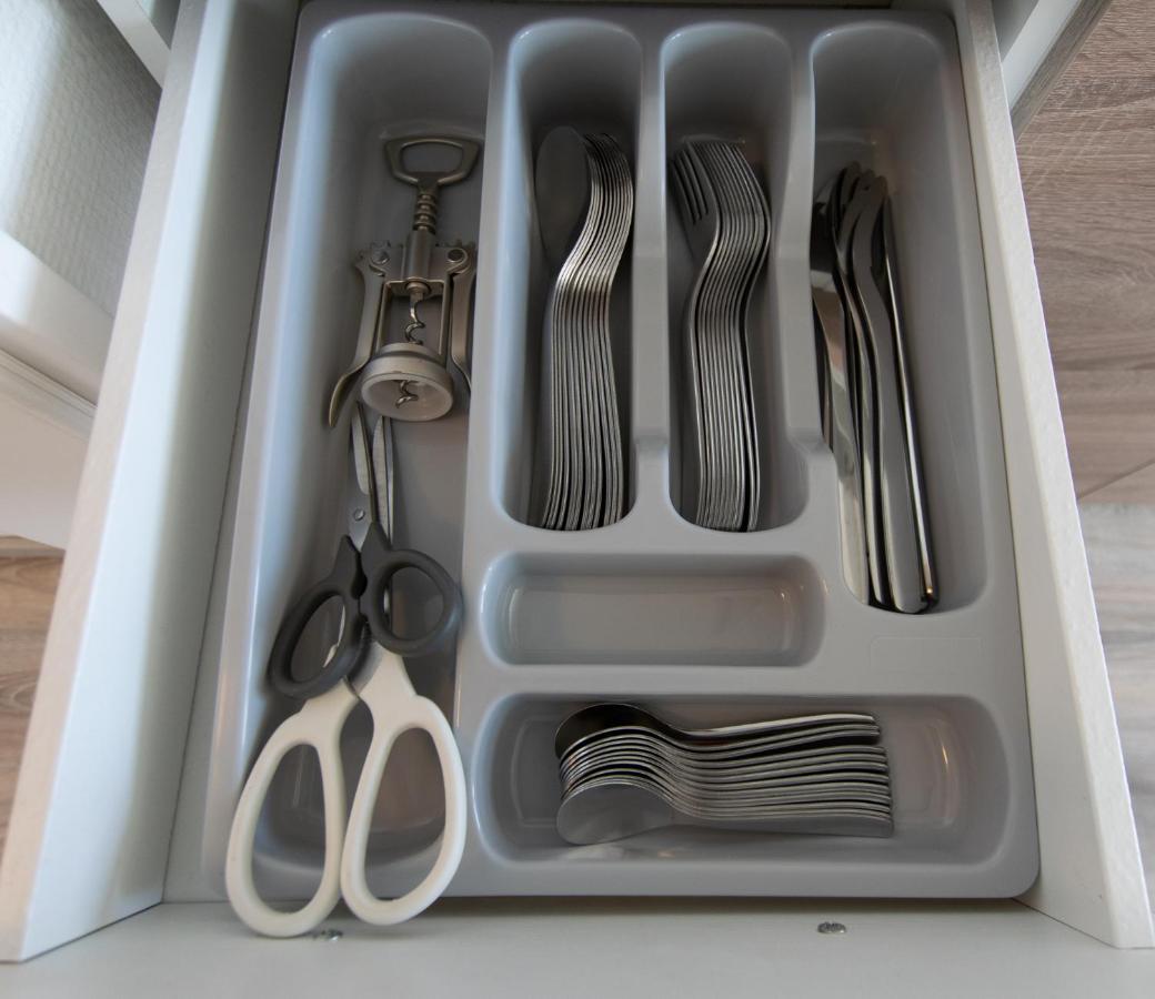 Tolstov - With 1 Or 2 - 15 Min To Messe Dus And Old Town Dus *