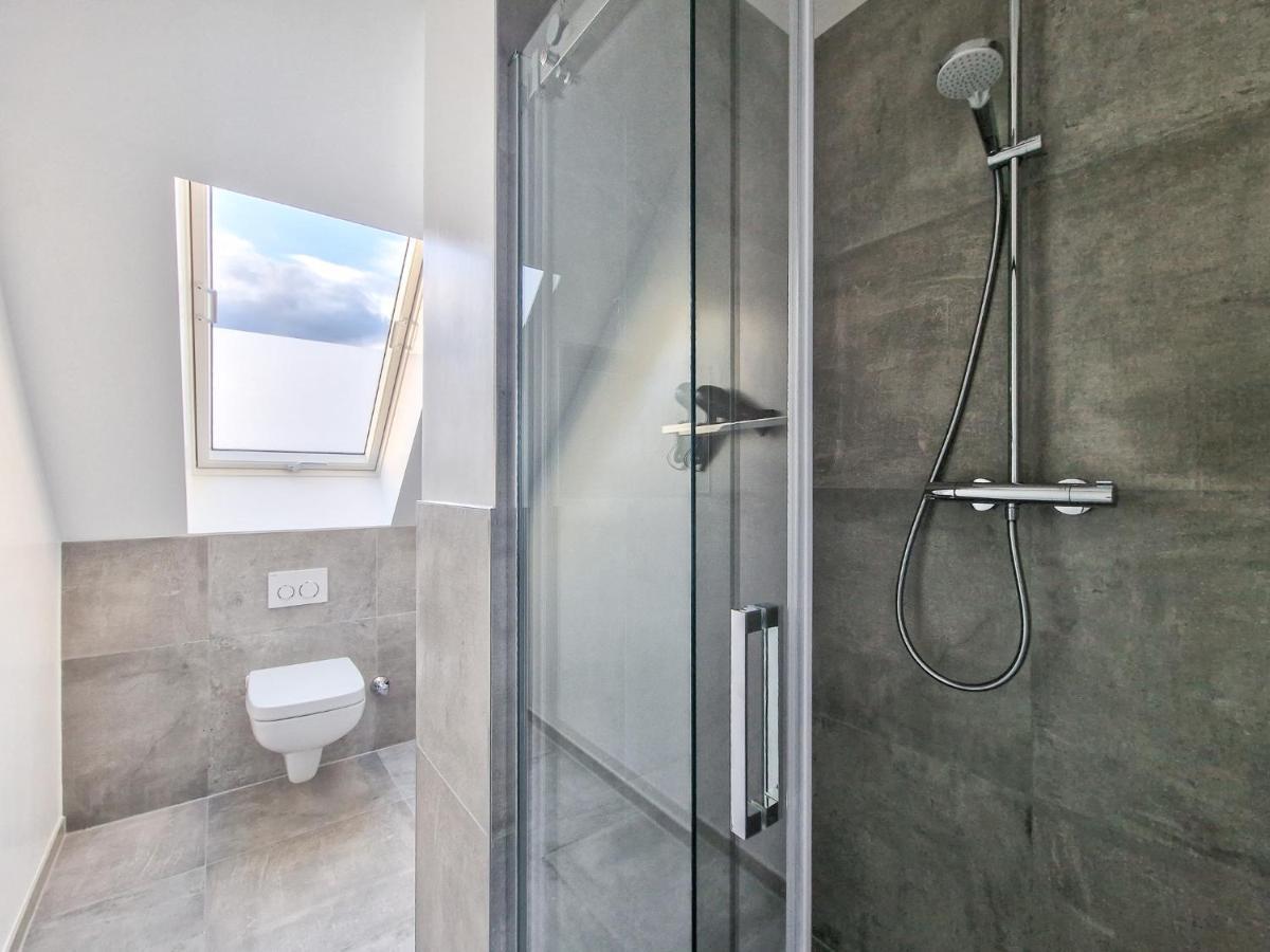 Tolstov - With 1 Or 2 - 15 Min To Messe Dus And Old Town Dus Apartment Düsseldorf