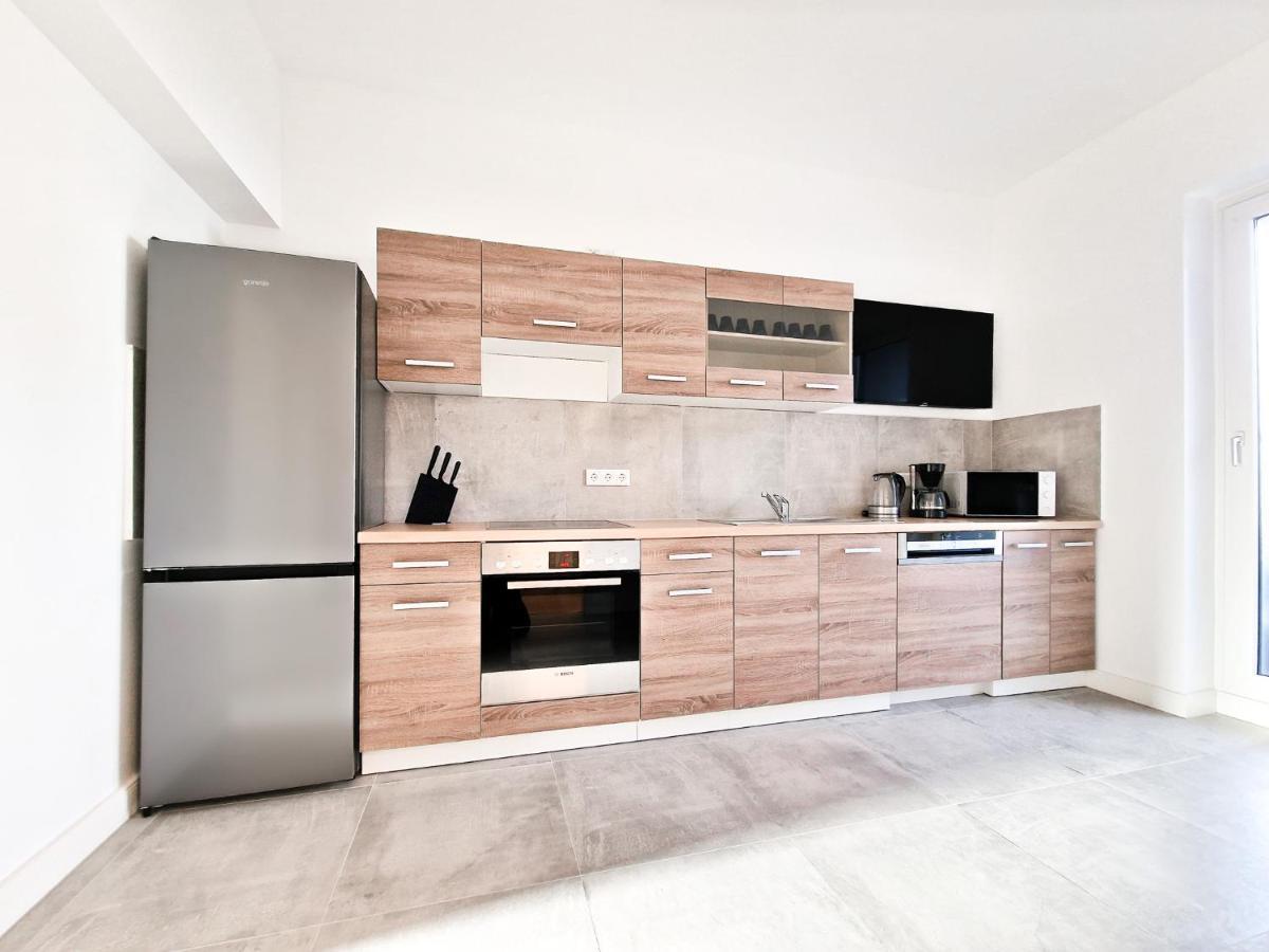 Apartment Tolstov - With 1 Or 2 - 15 Min To Messe Dus And Old Town Dus Düsseldorf